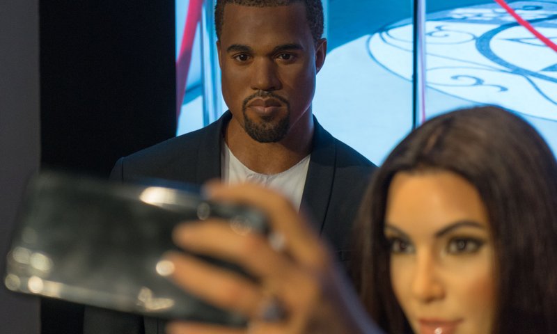 נפש רגישה: קים קרדשיאן כותבת על מחלת הנפש של קניה ווסט