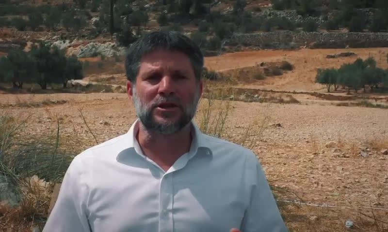 סמוטריץ' בזירת הפיגוע: "אנחנו כפסע מה-7 באוקטובר&nbsp;ביו"ש"