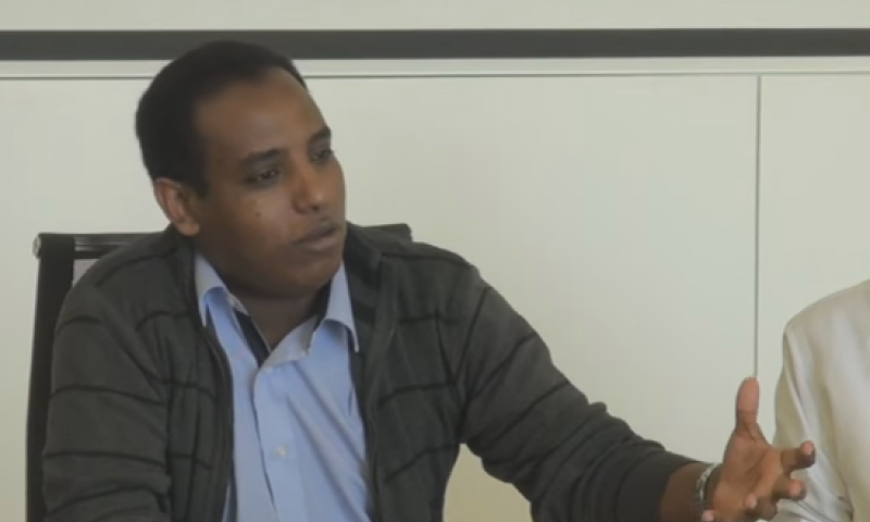 הסטוריה﻿ &bull;&nbsp;לראשונה: ראש מכינה בן העדה האתיופית