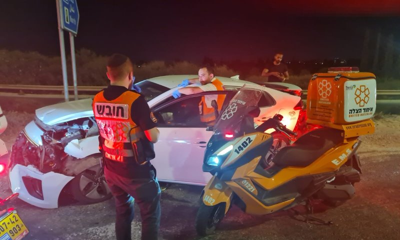 תאונת דרכים סמוך למחלף נחשונים: אדם נפצע קשה