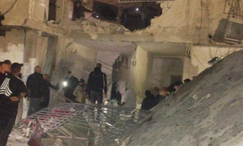 אש בין חברים: חיזבאללה פגע בבית פלסטיני, 15 נפצעו