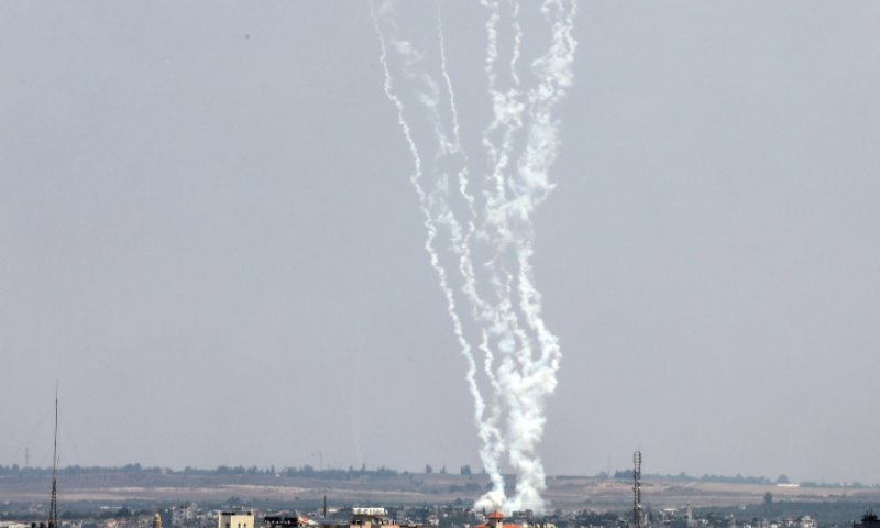 דיווח ראשוני: פגיעה ישירה במפעל בשדרות