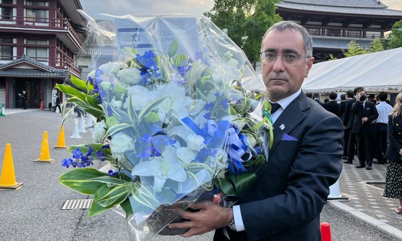 שגריר ישראל ביפן בטקס האשכבה לראש הממשלה