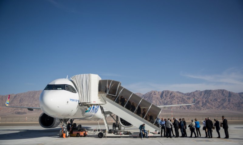 לראשונה: פלסטינים יוכלו לטוס לחו"ל דרך ישראל