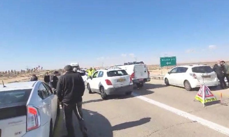 המשטרה חסמה מפגינים מלחסום את מעבר ניצנה