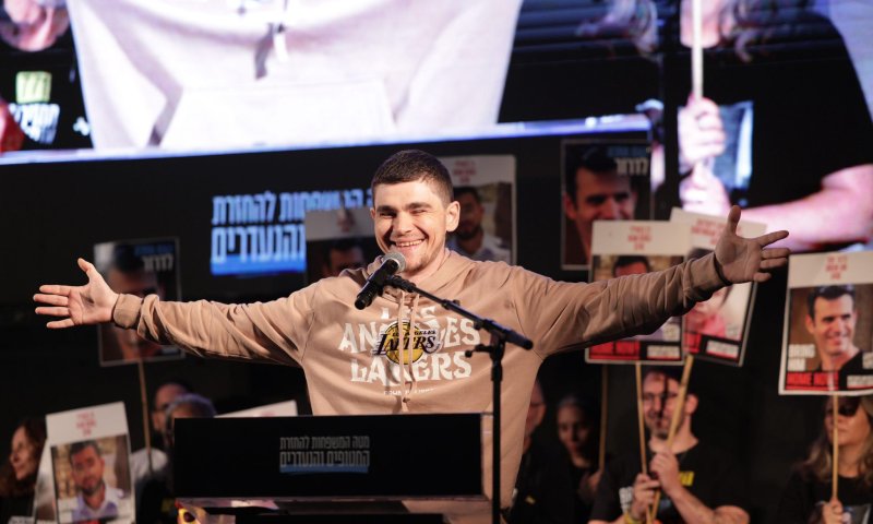 מקסים הרקין בכיכר: "שנתיים חלמתי על הרגע הזה"