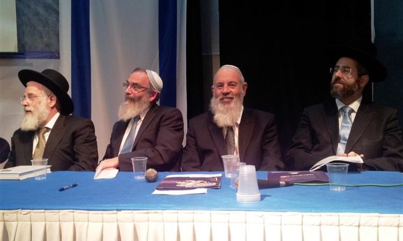 לראשונה: ארבעת המועמדים לרבנות הראשית על במה אחת