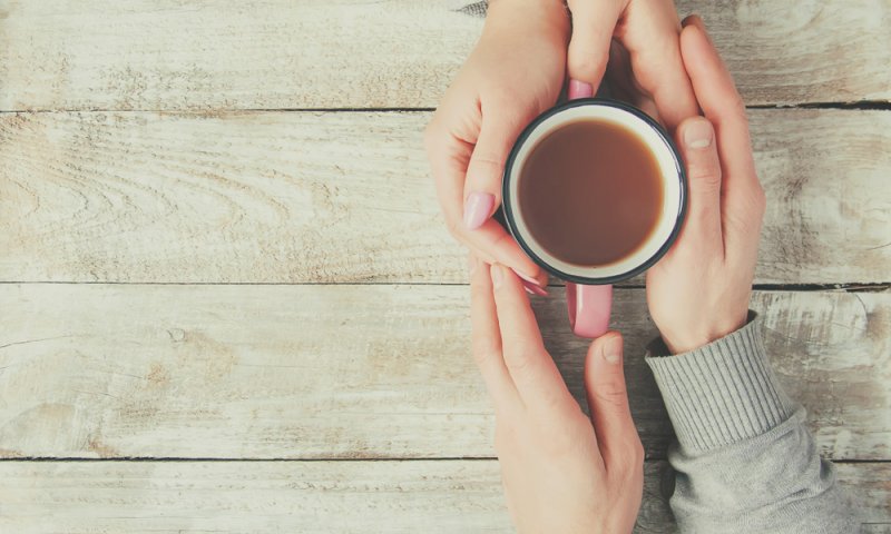 עצה להורים: כך תוכלו לשתות קפה כשהוא חם