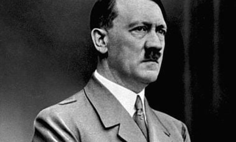 סערה בגרמניה: מוצריו של היטלר יימכרו באלפי שקלים