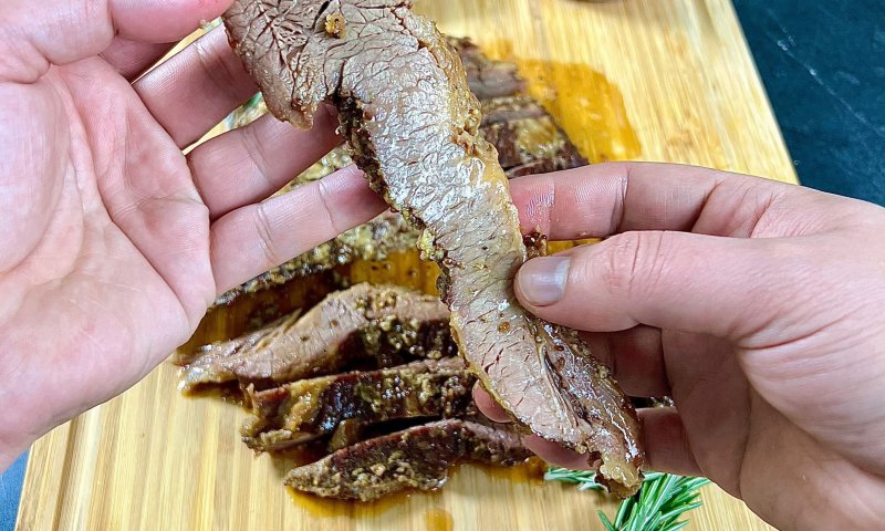 נתח בריסקט בתנור בסגנון אמריקאי/ וול דאן