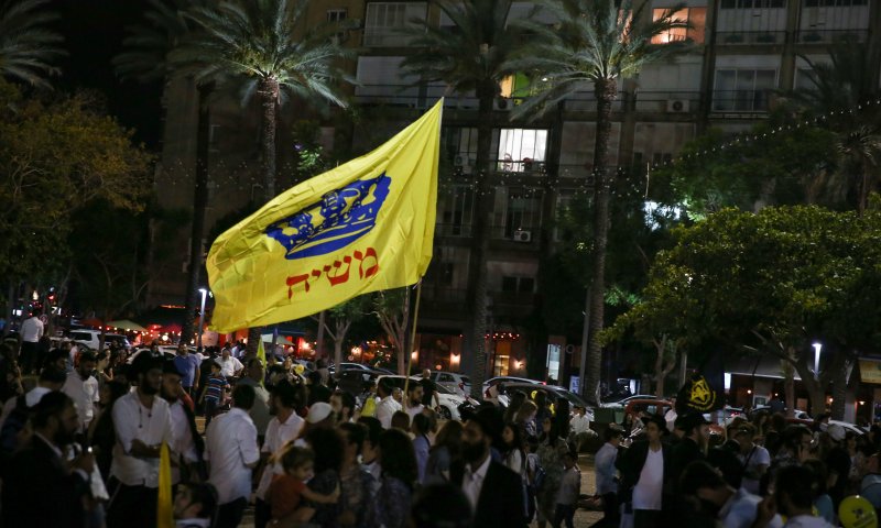 האם הגאולה תבוא ע"י בשר ודם? עיון במשנת חב"ד