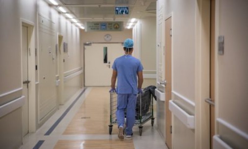 אפשר לשמור על כשרות בפסח מבלי לחטט בתיקים