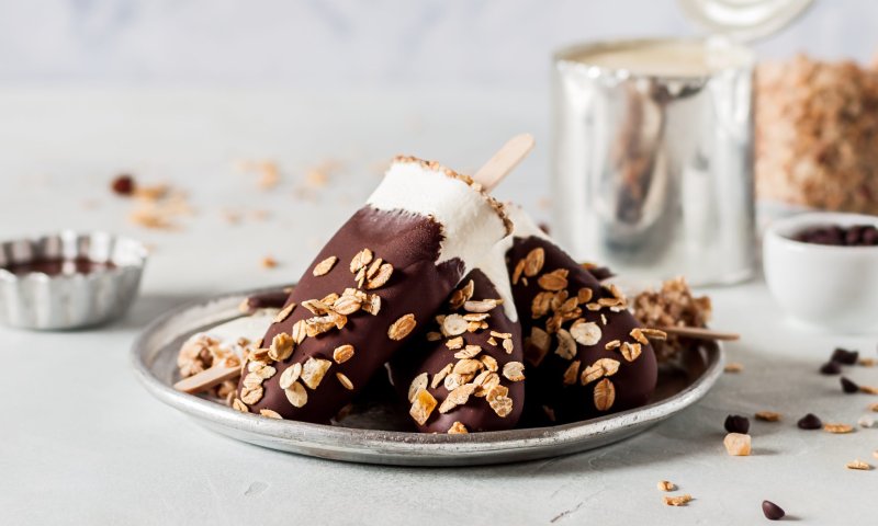 חגיגה מרעננת: כך תכינו בבית שלגוני יוגורט מפנקים