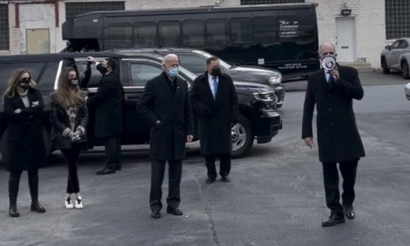 ביידן הגיע לעיר הולדתו: "שמח לחזור הביתה"