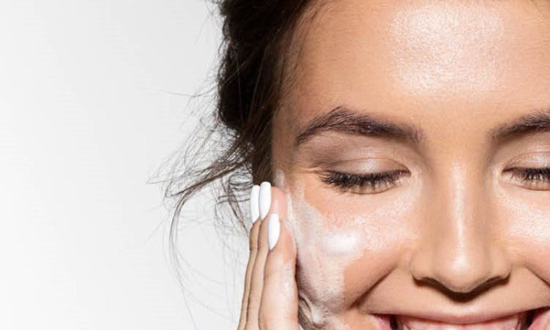 ניקוי לאביב: כך תכינו את עור הפנים לפסח