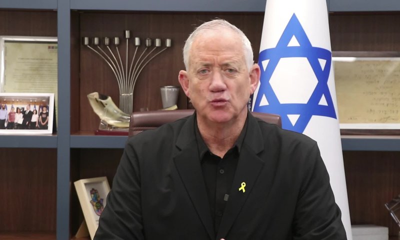 גנץ קורא לפעולה מיידית באיראן: "זה הזמן לתאם תקיפה"