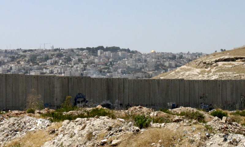 הישג לתושבי הגוש: נדחה הדיון על גדר ההפרדה