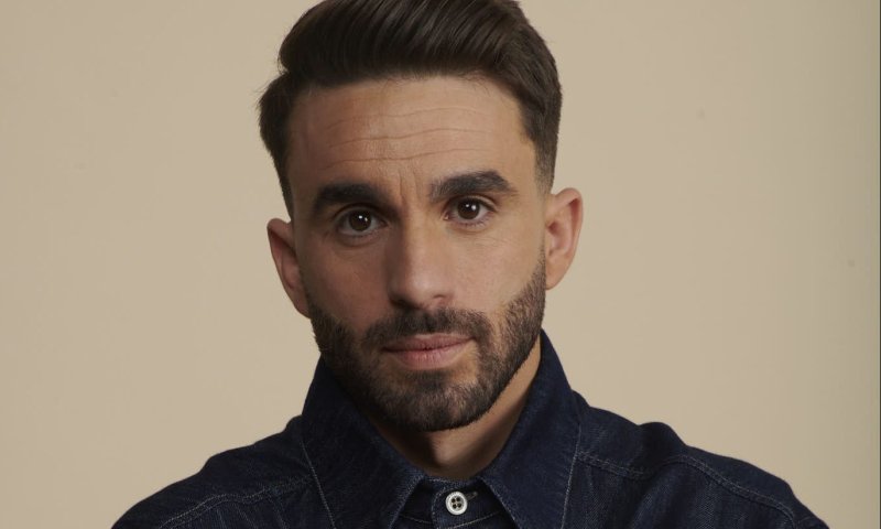 מושיקו מור בסינגל מרגש לאימו: "מאמא"