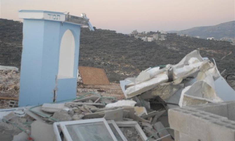 המשטרה הרסה את הגבעה לזכר נרצחי משפחת פוגל