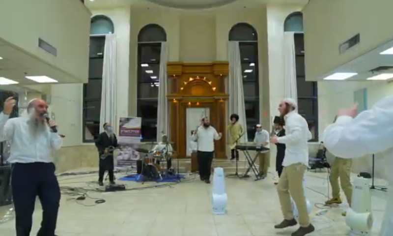 כוננות שמחת תורה: כך מציינים את ההקפות השניות