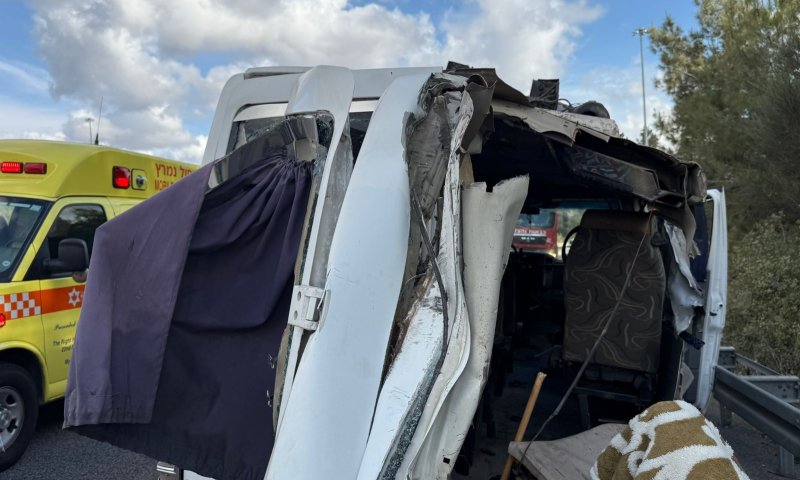 פלסטיני נהרג ו-4 נפצעו בתאונה קשה בכביש 6