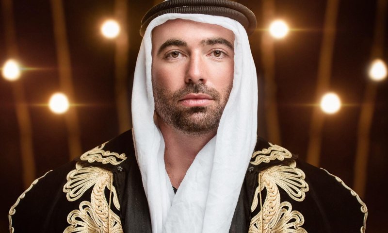 עומר אדם בדרך לעשות היסטוריה באמירויות