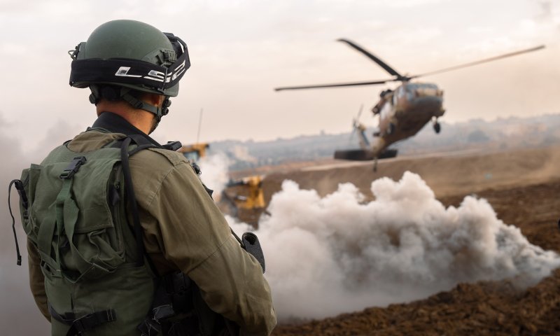 ים, יבשה ואוויר: 200 מטרות הותקפו ברצועת עזה | צפו