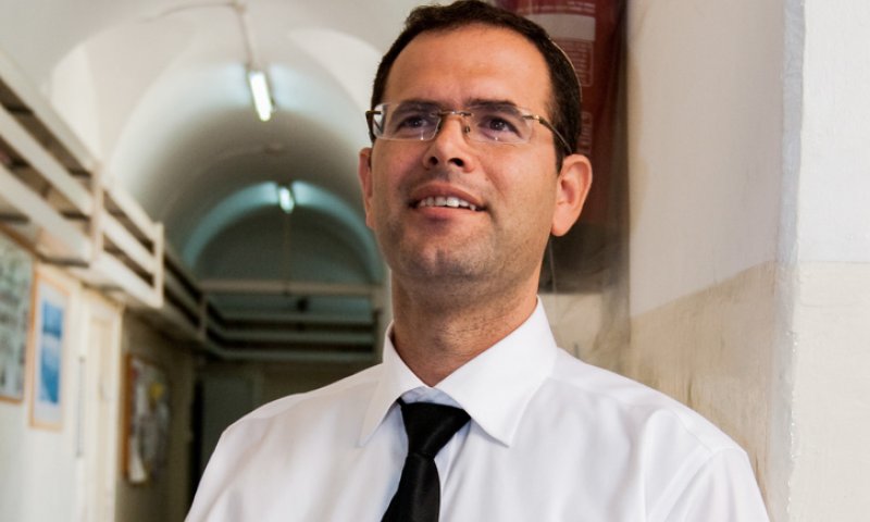 סקר מפתיע: מפלגה של סעדה עוקפת את שקד