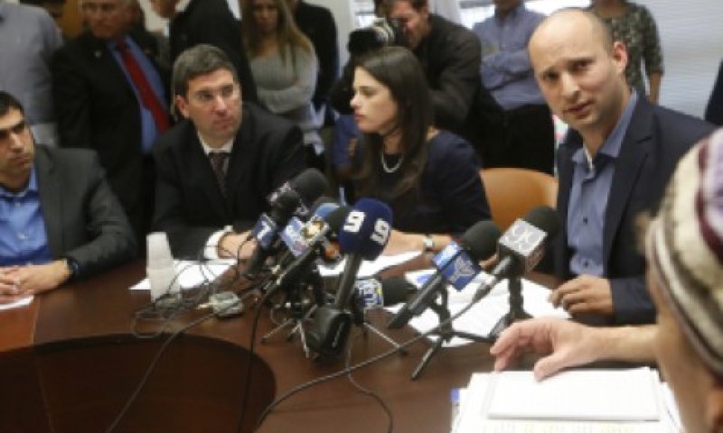 מרד בבית היהודי? "לא נצביע בעד חוק הגיוס"