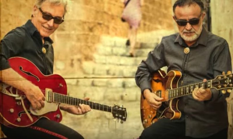 צפו: המחווה של בנאי וסחרוף לאהובה עוזרי