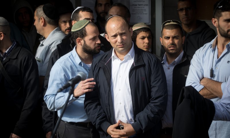 לא כמו עמונה; בנט: 'חוות גלעד תוסדר בהקדם'