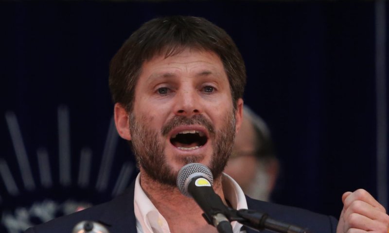 סמוטריץ' לרב רפי: "מי שמפלג חייב למצוא עצמו בחוץ"