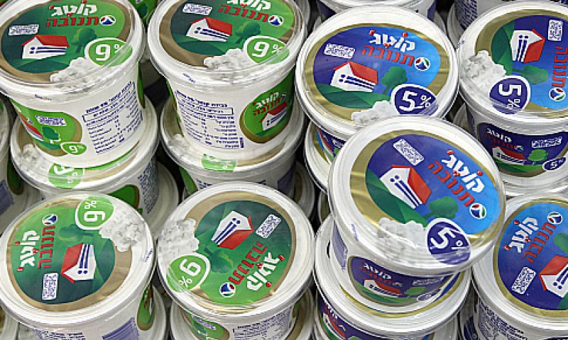 לפיד יוזיל את הגבינה הלבנה והירקות: יוכנסו לפיקוח