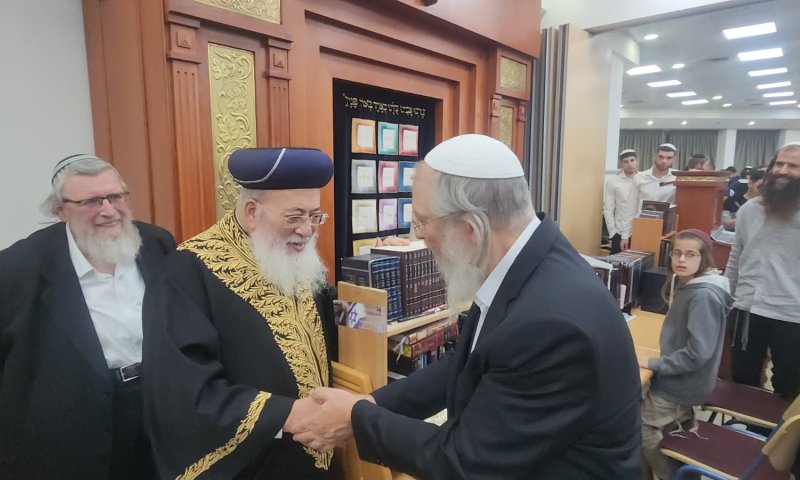 למורה שמחרים טלפון לתלמיד, יש אחריות על הגניבה?