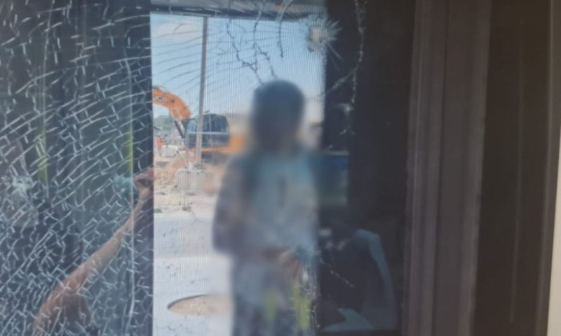 פלסטיני בן 16 יידה אבנים על הרכבת הקלה &ndash; ונעצר