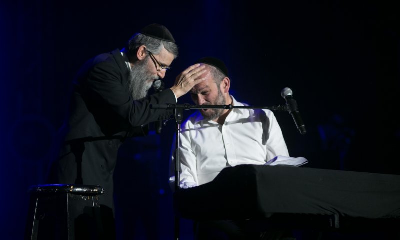 צפו: אברהם פריד בסינגל אחרון מ'צמאה 5'