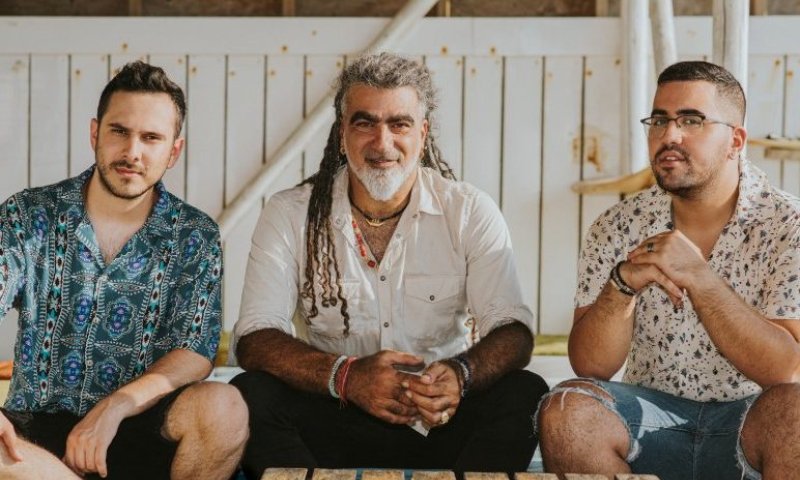 לאחר שהתארס: מוש בן ארי בשיר חתונות חדש. צפו