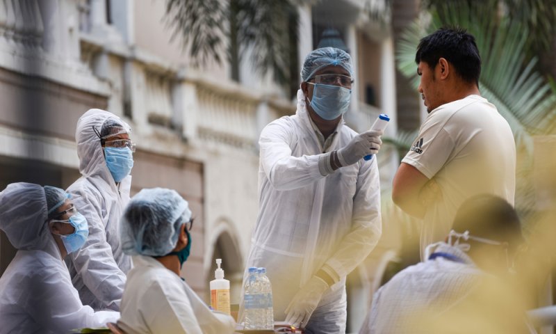 קורונה בהודו: שיא תחלואה נוסף, בעולם נערכים לסייע