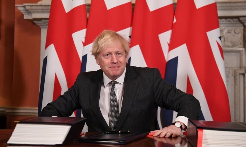 בוריס ג'ונסון: "נחסן את כל בריטניה עד סוף יולי"