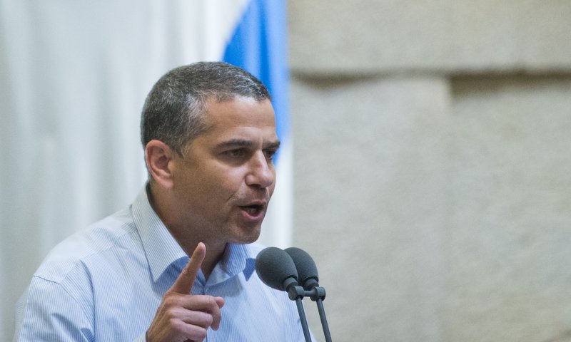 'תמחקי או שתיתבעי': שפיר פרסמה פוסט, מגל איים