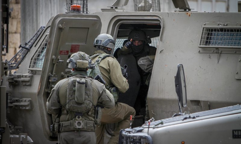 לאור יום: צה"ל מכתר בית בשכם; חילופי אש במקום