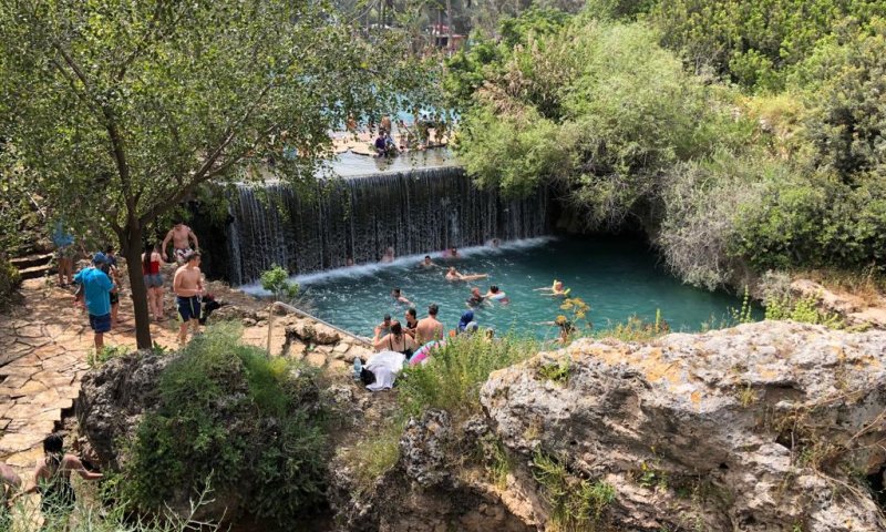 יום אחרון לחול המועד: רבע מיליון מטיילים ופקקים