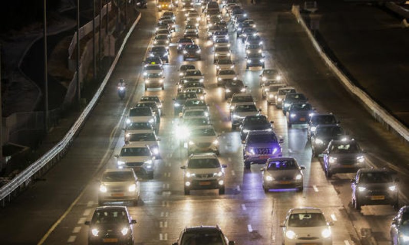 פקקים עצומים באזור האמבטיה בכביש 60: זו הסיבה