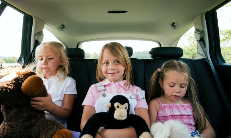 ילדים באוטו: 10 משחקים שמפתחים את החשיבה