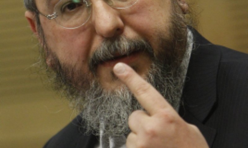 הרב אמסלם נגד בניזרי: "עז פנים ומחוצף"