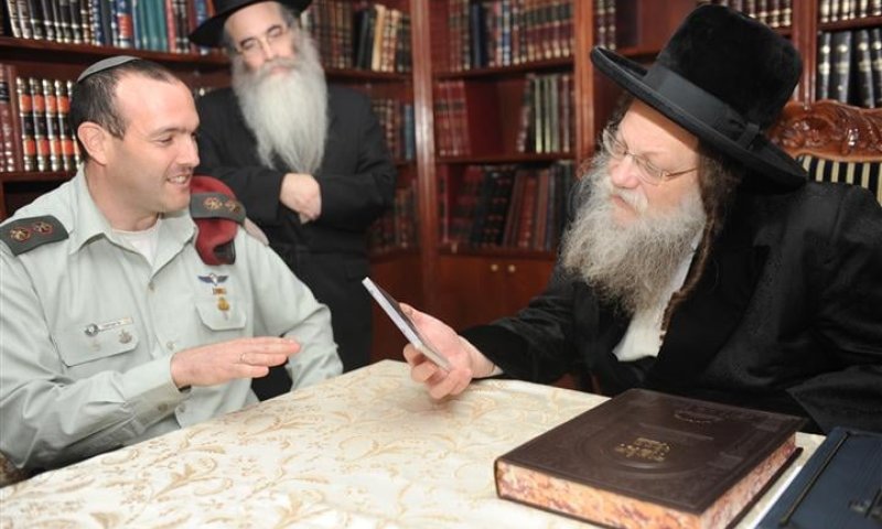 המוזיקה חיברה בין צה"ל לחסידות מודזי'ץ