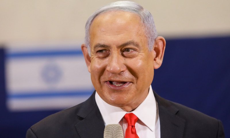 בנט ולפיד אל תתרגלו לכיסא הוא לא שלכם