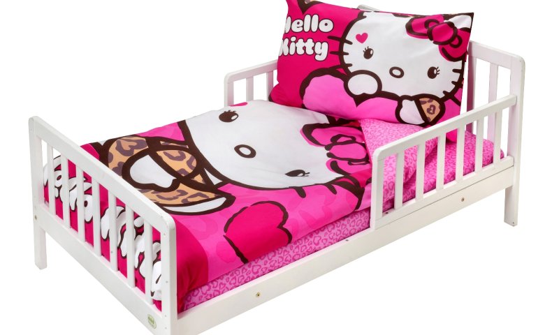 לישון עם חתולים