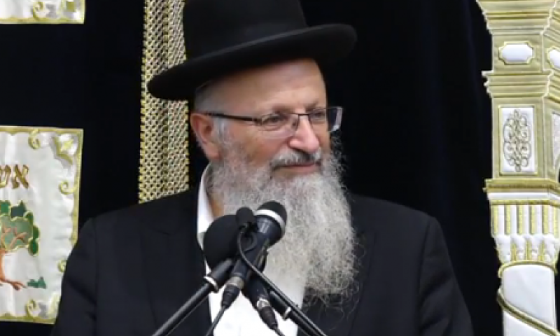 הרב אליהו: איך עושים שלום בין אחים?