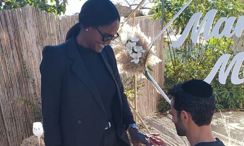 מתחזקת: זוכת 'האח הגדול' התארסה בבית הרב שריקי